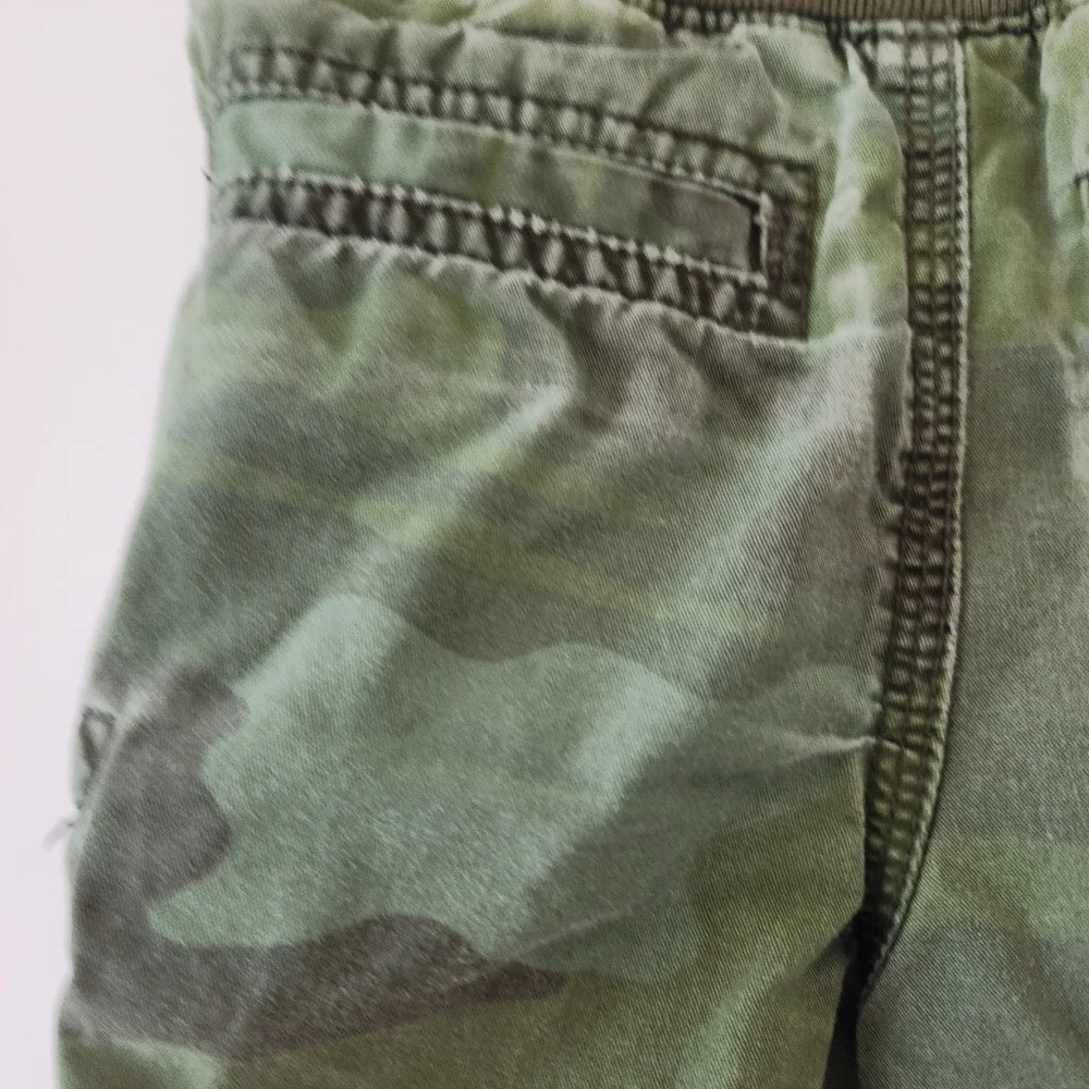 Kid's 2t Baby GAP‎ camouflaged shorts